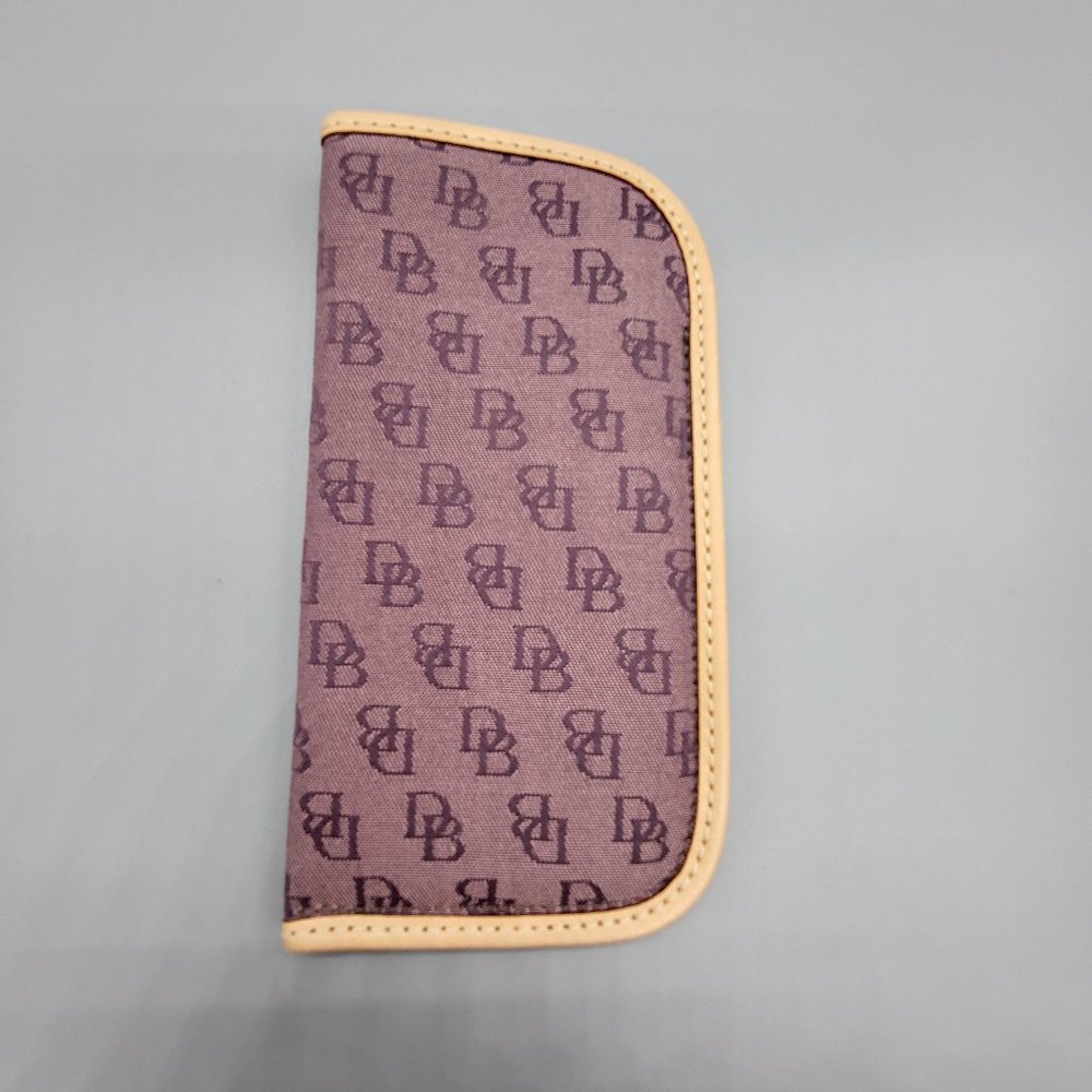 Dooney & Bourke Vintage Logo Eyeglass Case